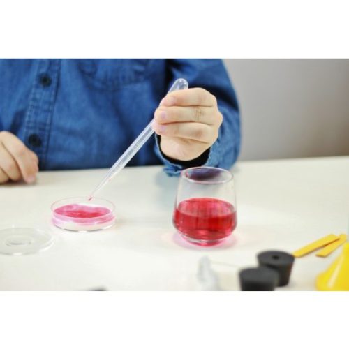 Kémiai labor 150 kísérlettel